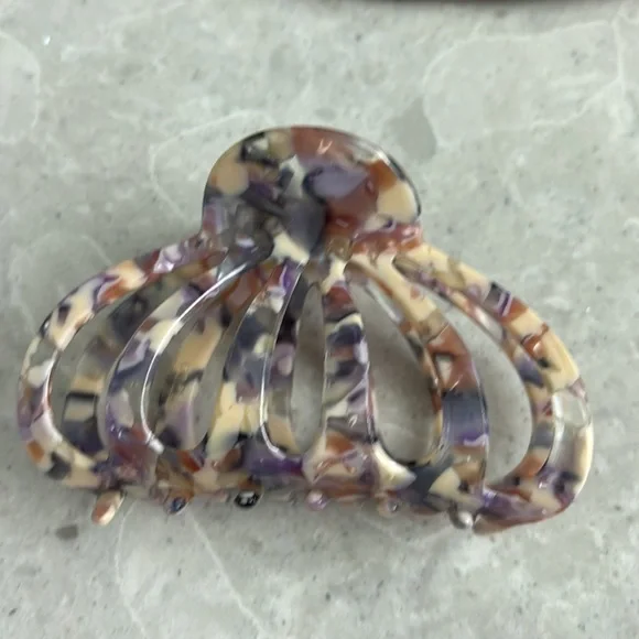 Anthropologie hair claw clips x4 - Picture 4 of 6